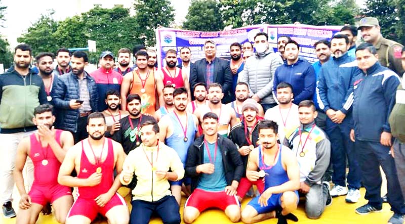 Winners and dignitaries posing for a group photograph at Gulshan Ground Jammu. Winners and dignitaries posing for a group photograph at Gulshan Ground Jammu.