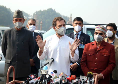 Congress leader Rahul Gandhi with party leaders Ghulam Nabi Azad and Adhir Ranjan Chowdhury talking to reporters after a meeting with President Ram Nath Kovind on Farm Laws, in New Delhi on Thursday. (UNI) Congress leader Rahul Gandhi with party leaders Ghulam Nabi Azad and Adhir Ranjan Chowdhury talking to reporters after a meeting with President Ram Nath Kovind on Farm Laws, in New Delhi on Thursday. (UNI)