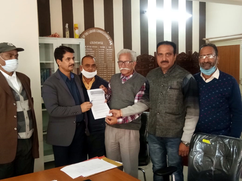 A deputation of BMS submitting a memorandum of demands to PF Commissioner. A deputation of BMS submitting a memorandum of demands to PF Commissioner.