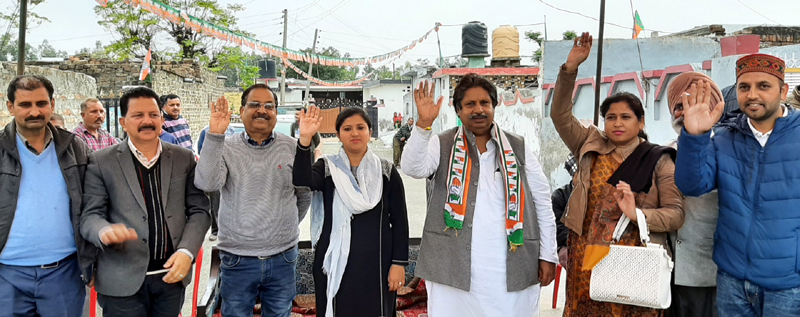 Senior Congress leader and former Minister, Raman Bhalla during campaigning in Ramgarh area of Samba district on Friday. Senior Congress leader and former Minister, Raman Bhalla during campaigning in Ramgarh area of Samba district on Friday.