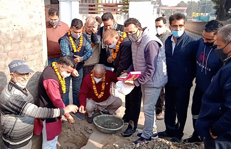 JMC Councilor, Sanjay Kumar Baru starting repair work of drains at Wazir Lane area in Ward 41 on Friday. JMC Councilor, Sanjay Kumar Baru starting repair work of drains at Wazir Lane area in Ward 41 on Friday.