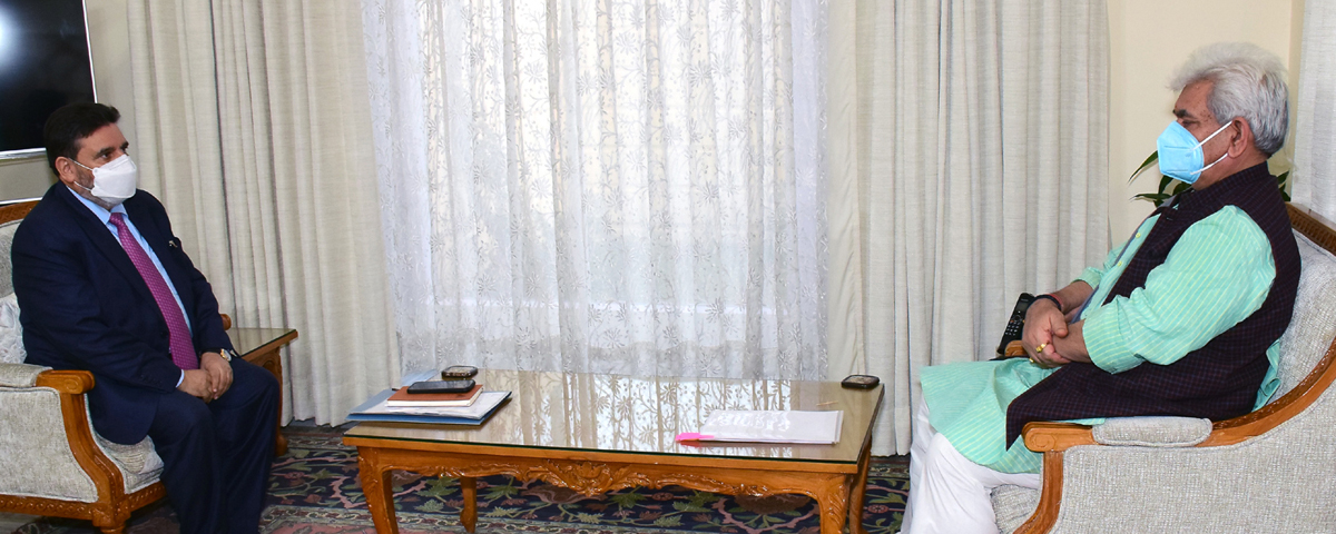 Lt Governor meeting Apni Party President Altaf Ahmad Bukhari on Friday. Lt Governor meeting Apni Party President Altaf Ahmad Bukhari on Friday.