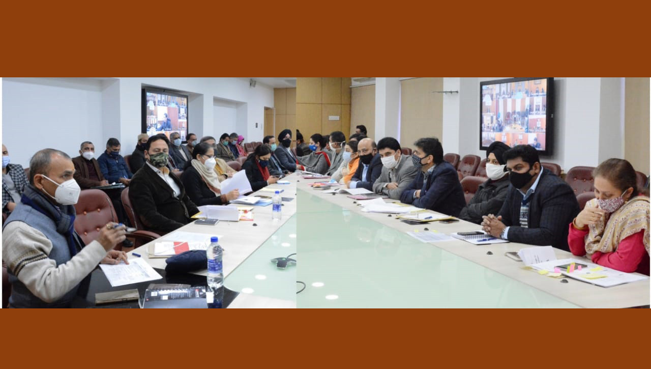 Nitishwar Kumar reviews implementation of directions of Lt Governor-22