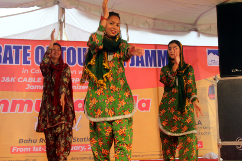 Artists performing during valedictory function of Gandola Festival at Jammu on Sunday. —Excelsior/Rakesh Artists performing during valedictory function of Gandola Festival at Jammu on Sunday. —Excelsior/Rakesh