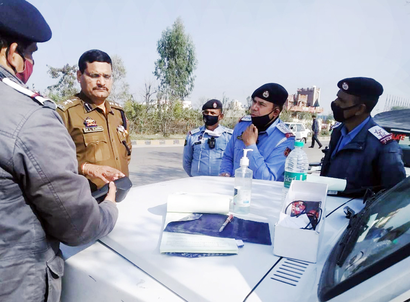 Traffic Police Rural Jammu starting e-challaning system. Traffic Police Rural Jammu starting e-challaning system.