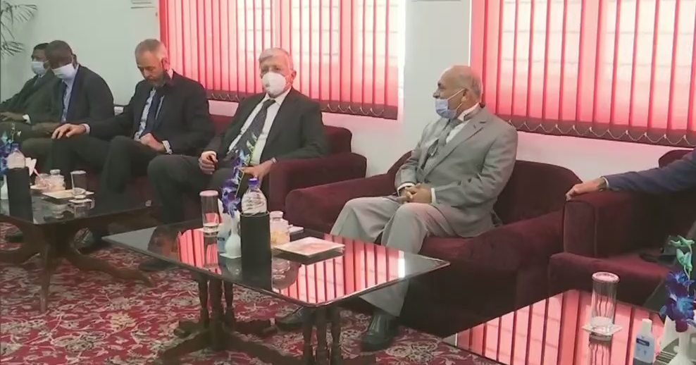 The delegation of foreign envoys meets the Chief Justice of J&K High