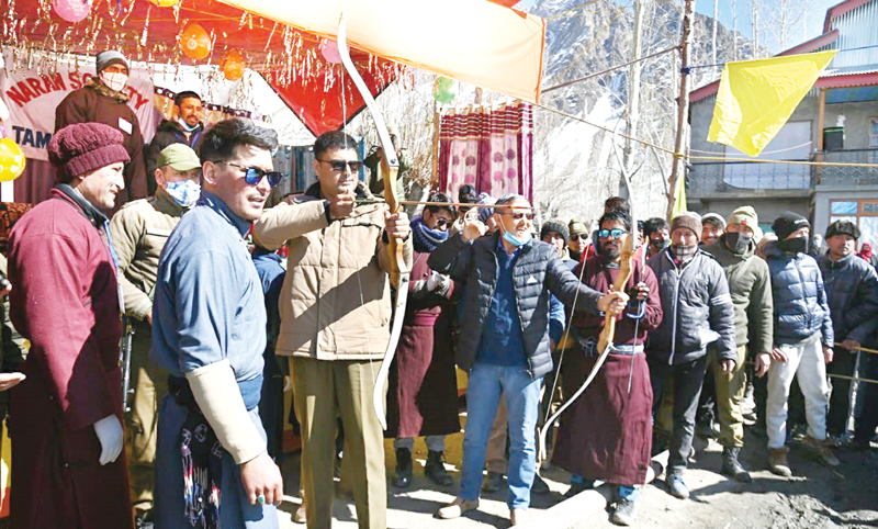 SSP Kargil, Anayat Ali Choudhary during concluding ceremony of Archery tournament at Kargil. —Excelsior/Basharat Ladakhi SSP Kargil, Anayat Ali Choudhary during concluding ceremony of Archery tournament at Kargil. —Excelsior/Basharat Ladakhi