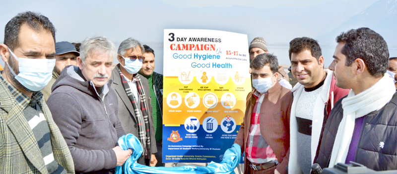 KU VC Prof Talat Ahmad launching 3-day awareness campaign under SBA in Dal Lake area. KU VC Prof Talat Ahmad launching 3-day awareness campaign under SBA in Dal Lake area.