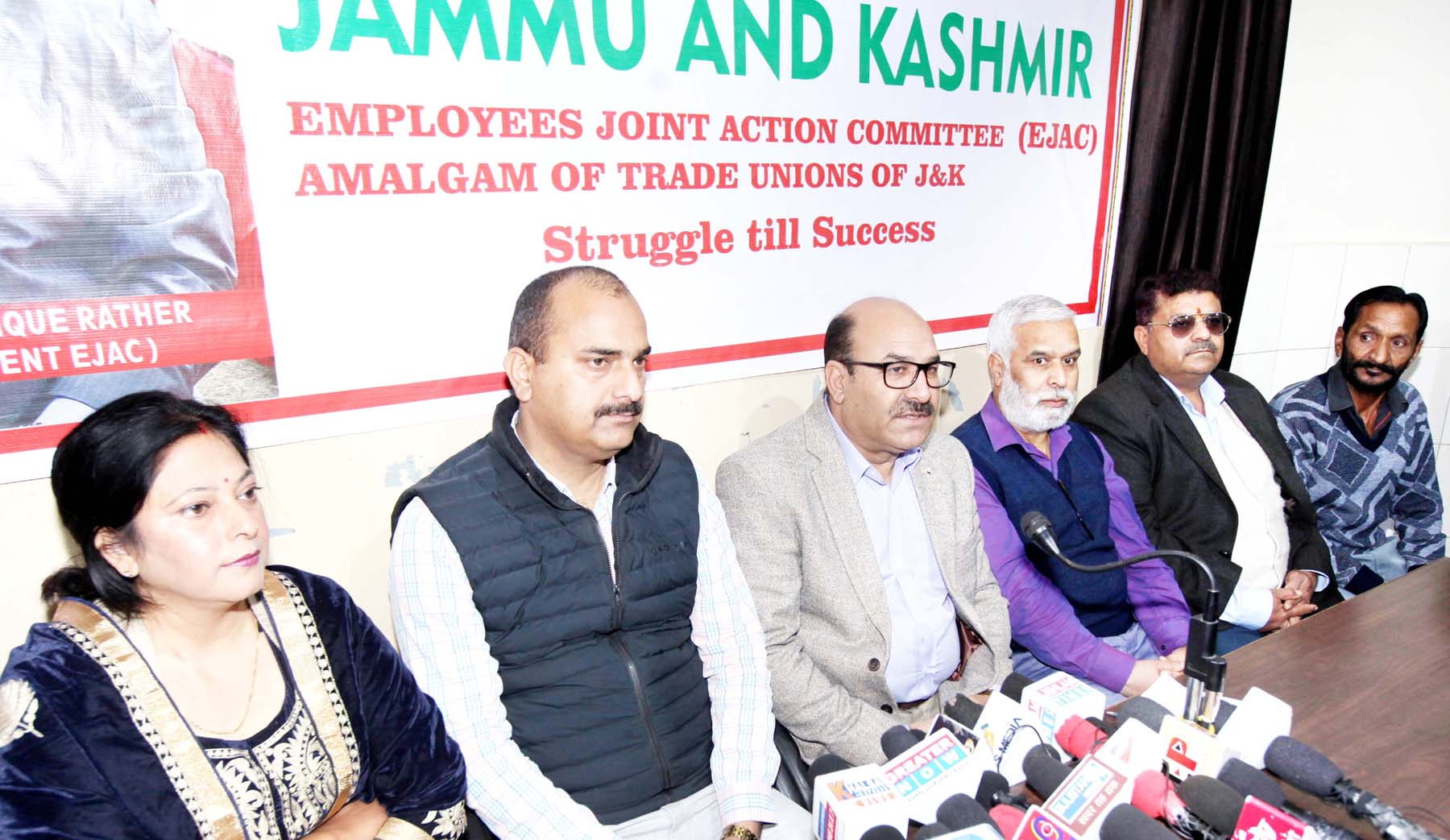 EJAC members addressing joint press conference in Jammu on Tuesday. -Excelsior/Rakesh EJAC members addressing joint press conference in Jammu on Tuesday. -Excelsior/Rakesh