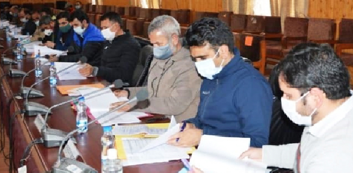 Officials during DLRC meet at Baramulla. Officials during DLRC meet at Baramulla.
