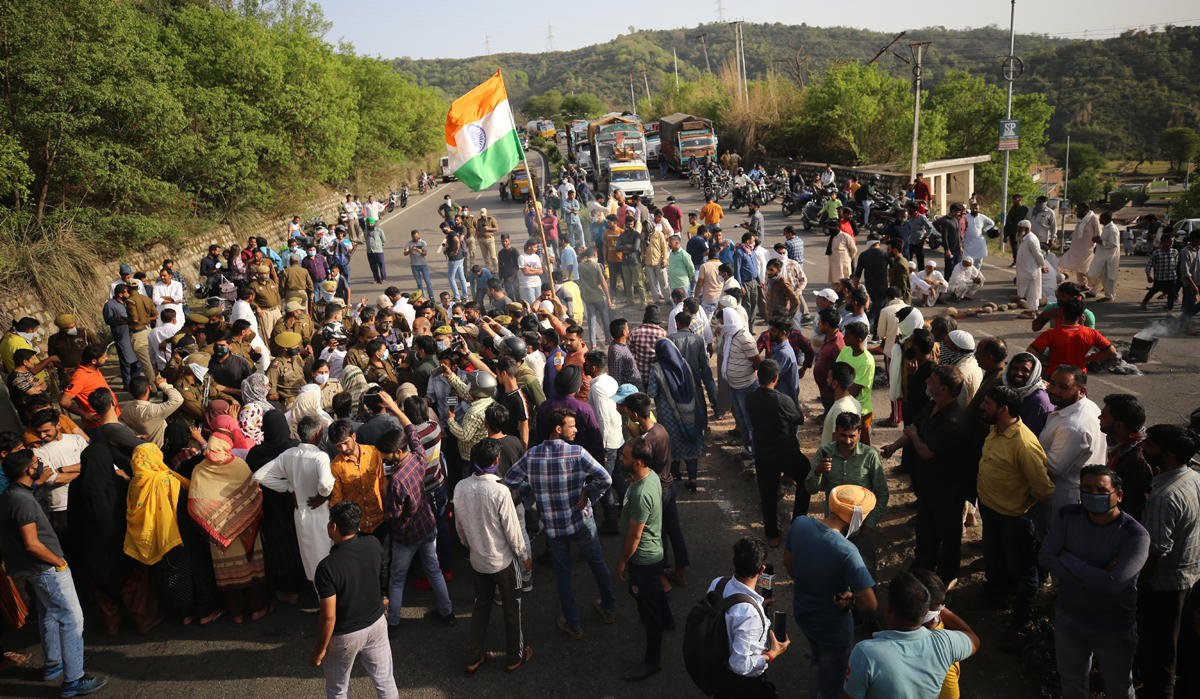 Owners of commercial establishments during protest. —Excelsior/Rakesh Owners of commercial establishments during protest. —Excelsior/Rakesh