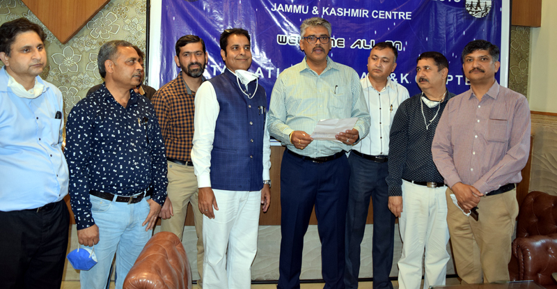 Office bearers of IIA J&K centre which has been upgraded to IIA J&K chapter. -Excelsior/Rakesh Office bearers of IIA J&K centre which has been upgraded to IIA J&K chapter. -Excelsior/Rakesh