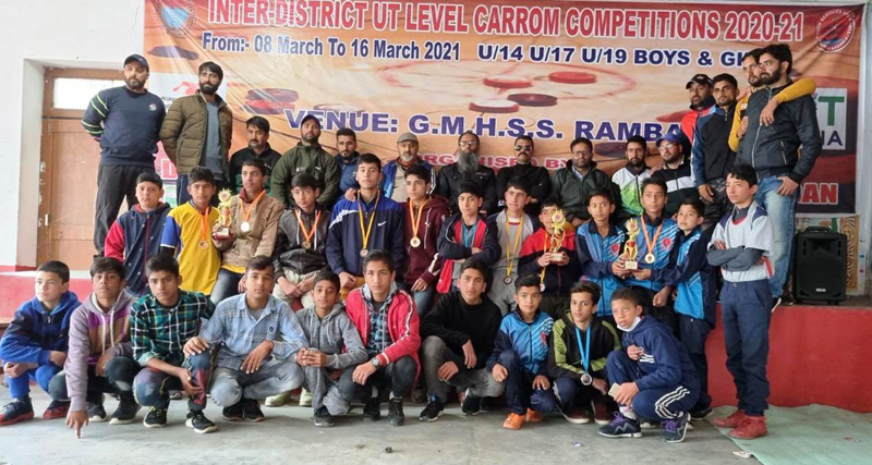 Medal winners and dignitaries posing for group photograph. Medal winners and dignitaries posing for group photograph.