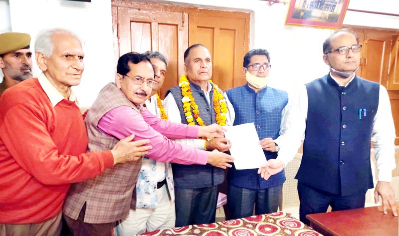 Members of Vishwakarma Sabha after announcing new Sabha president. Members of Vishwakarma Sabha after announcing new Sabha president.