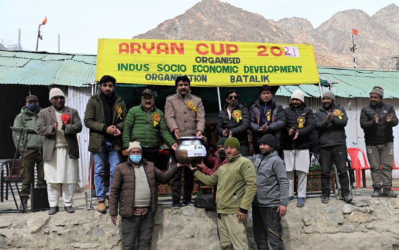 EC Kargil Feroz Khan presenting award to the winner of Aryan Cup Archery Tournament, in the presence of other dignitaries. EC Kargil Feroz Khan presenting award to the winner of Aryan Cup Archery Tournament, in the presence of other dignitaries.