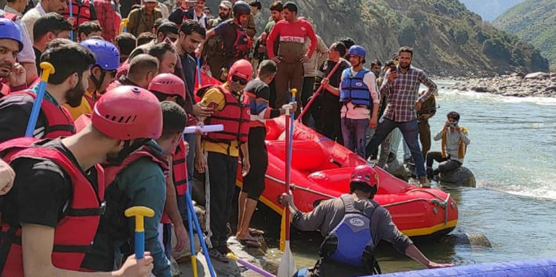 Participants taking part in Rafting festival in Chenab river at Doda on Friday. Participants taking part in Rafting festival in Chenab river at Doda on Friday.