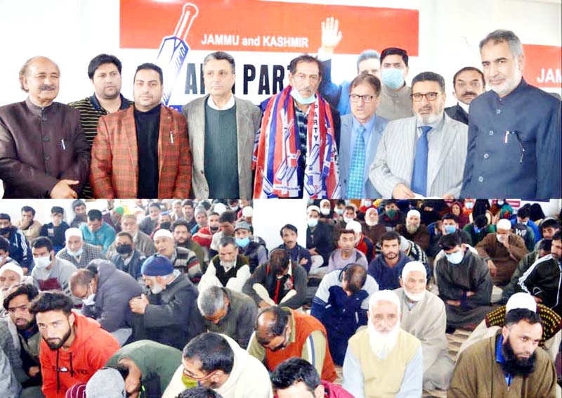 Apni Party president Altaf Bukhari alongwith new entrants at a function in Srinagar. Apni Party president Altaf Bukhari alongwith new entrants at a function in Srinagar.