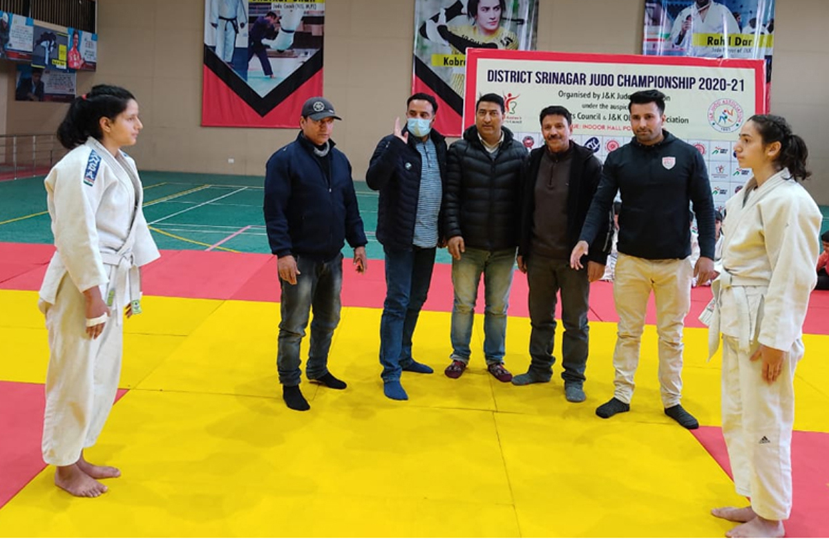 Chief guest inaugurating District Judo Championship at Srinagar on Wednesday. Chief guest inaugurating District Judo Championship at Srinagar on Wednesday.