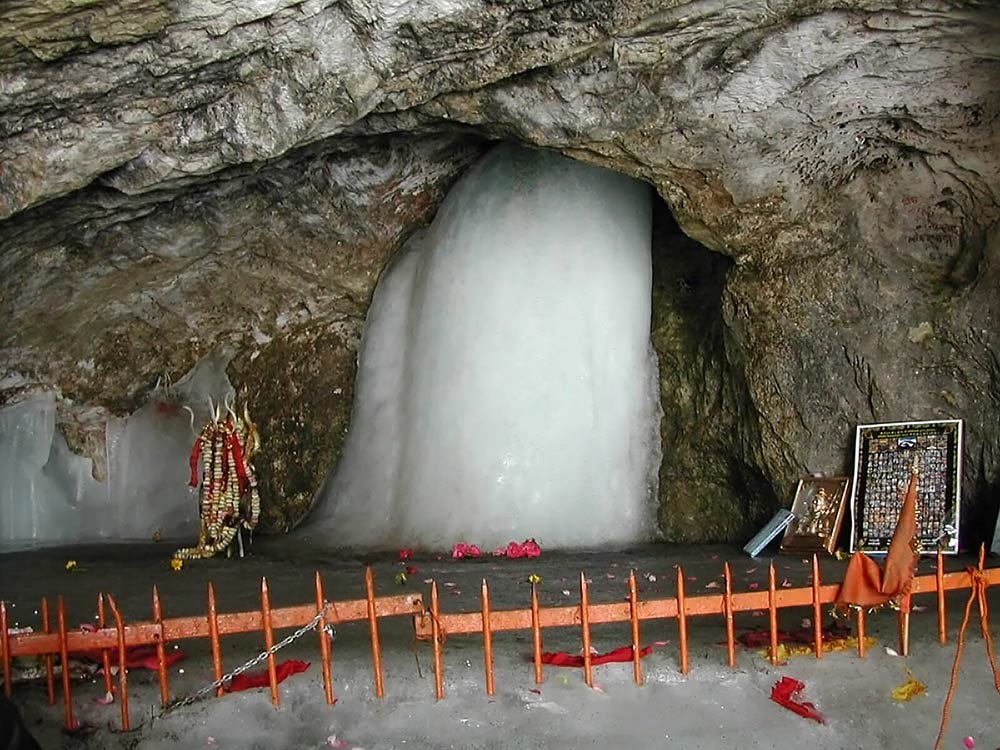 Amarnath-Shiva-Cave-Temple-8-1000