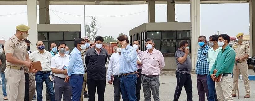 Divisional Commissioner Jammu visiting Lakhanpur-15