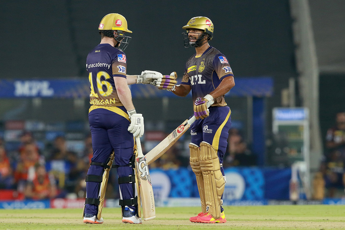 Eoin Morgan and Rahul Tripathi steadied the innings after early jitters  against Punjab Kings in Ahmedabad
