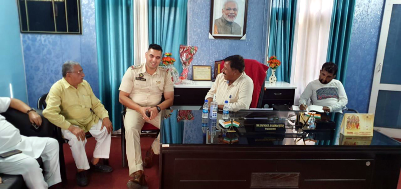 SHO Lakhanpur Inspector Sumit Sharma in a meeting with Municipal Committee president, Councilors and prominent citizens on Friday. SHO Lakhanpur Inspector Sumit Sharma in a meeting with Municipal Committee president, Councilors and prominent citizens on Friday.