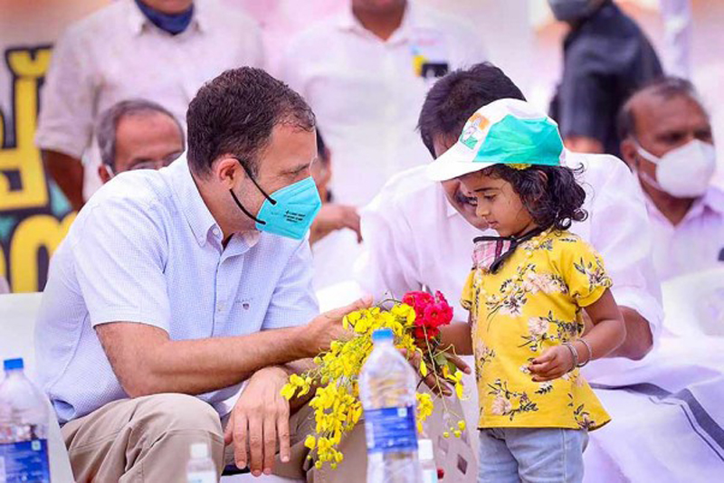 Congress leader Rahul Gandhi during the corner meeting, at Vellamunda in Mananthavady. Congress leader Rahul Gandhi during the corner meeting, at Vellamunda in Mananthavady.