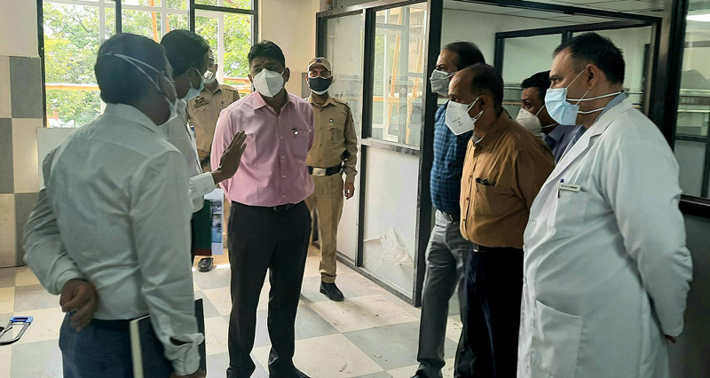Divisional Commissioner Dr Raghav Langer during visit to GMCH Jammu on Saturday. Divisional Commissioner Dr Raghav Langer during visit to GMCH Jammu on Saturday.