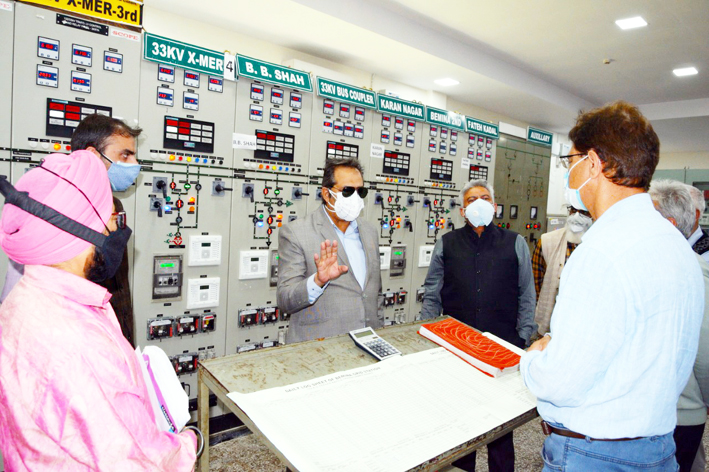 Advisor Baseer Khan during visit to Sub-station in Srinagar. Advisor Baseer Khan during visit to Sub-station in Srinagar.