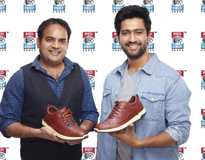 Rahul Sharma, General Manager Marketing and Brand Ambassador Vicky Kaushal launching new ad campaign of Red Chief Shoes. Rahul Sharma, General Manager Marketing and Brand Ambassador Vicky Kaushal launching new ad campaign of Red Chief Shoes.