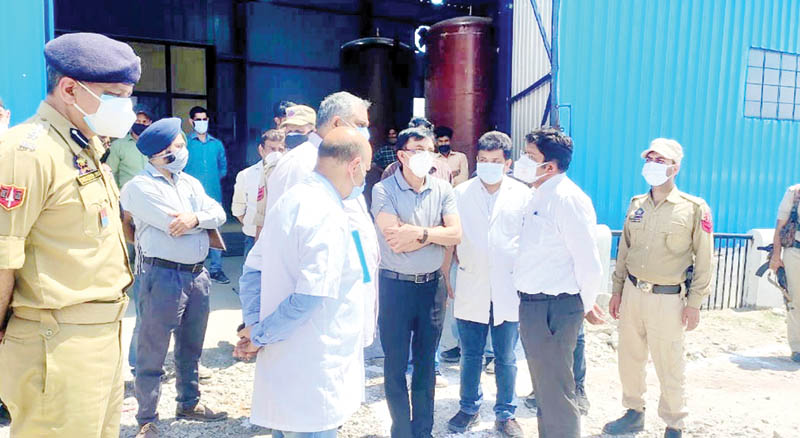 Divisional Commissioner Jammu, Dr Raghav Langer interacting with officers during visit to DH Reasi. Divisional Commissioner Jammu, Dr Raghav Langer interacting with officers during visit to DH Reasi.