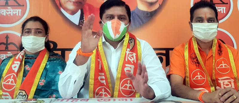 Shiv Sena leaders during a press conference at Jammu on Tuesday. Shiv Sena leaders during a press conference at Jammu on Tuesday.