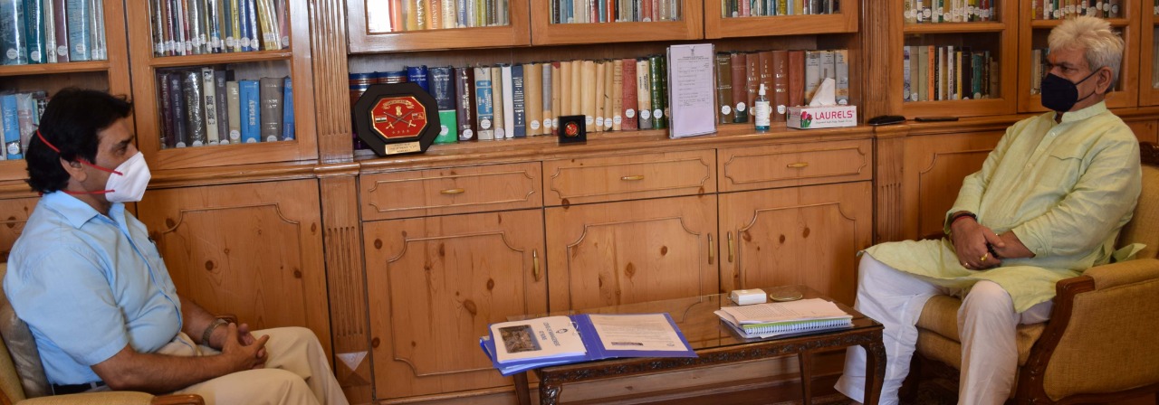 Lt Governor with Prof. AG Ahangar, Director SKIMS