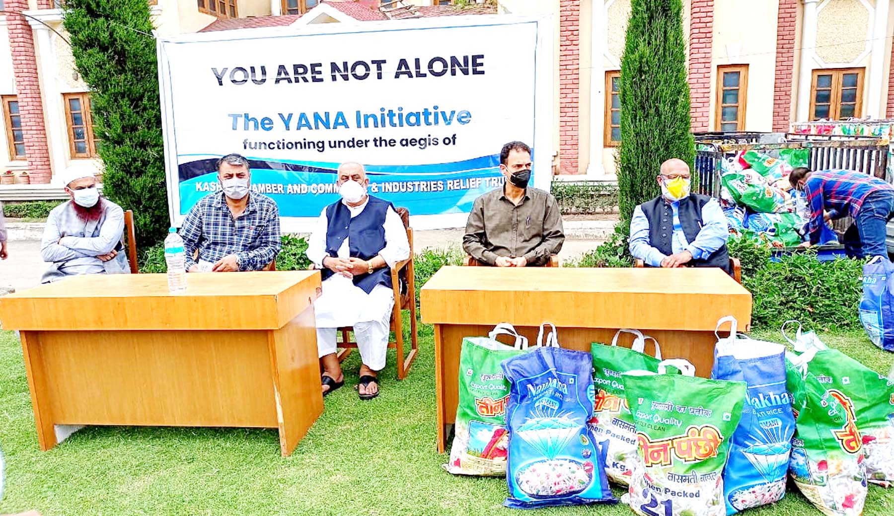 YANA initiative’s food kit distribution programme at IICT Grounds. YANA initiative’s food kit distribution programme at IICT Grounds.