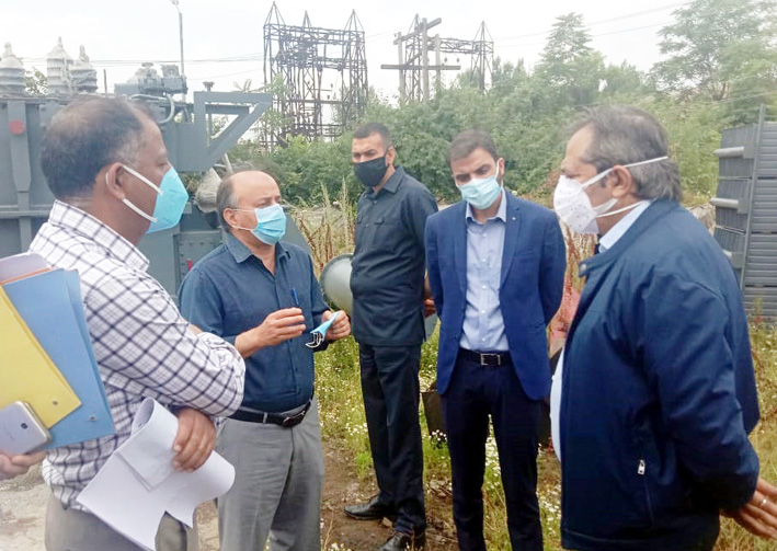 Advisor Baseer Khan inspecting Central workshop and Electric Central Store at Pampore in Kashmir. Advisor Baseer Khan inspecting Central workshop and Electric Central Store at Pampore in Kashmir.