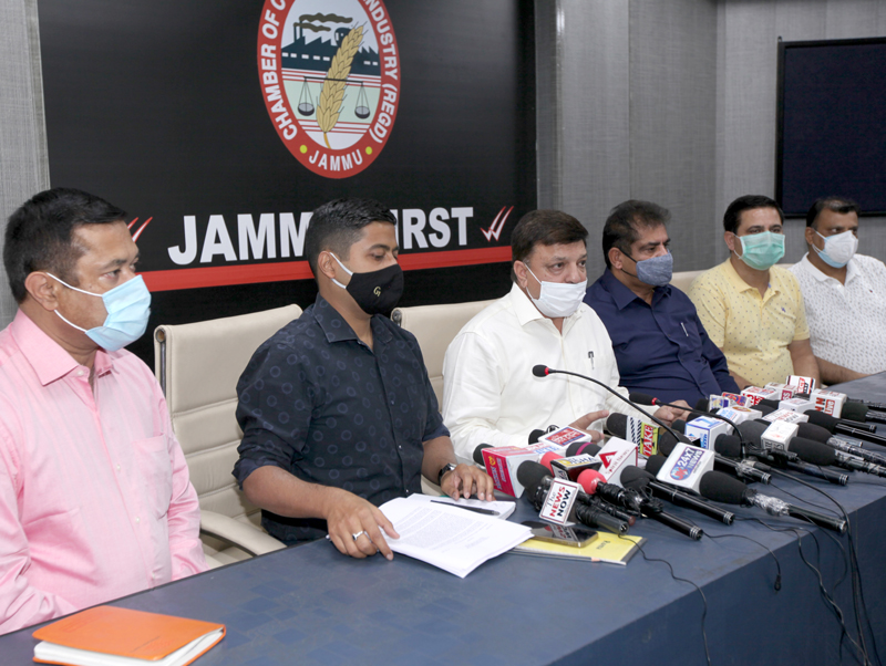 JCCI president, Arun Gupta addressing press conference in Jammu on Friday. -Excelsior/Rakesh JCCI president, Arun Gupta addressing press conference in Jammu on Friday. -Excelsior/Rakesh