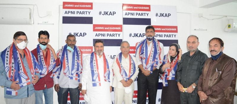 Four Councilors from Congress joining Apni Party at Srinagar on Friday. Four Councilors from Congress joining Apni Party at Srinagar on Friday.