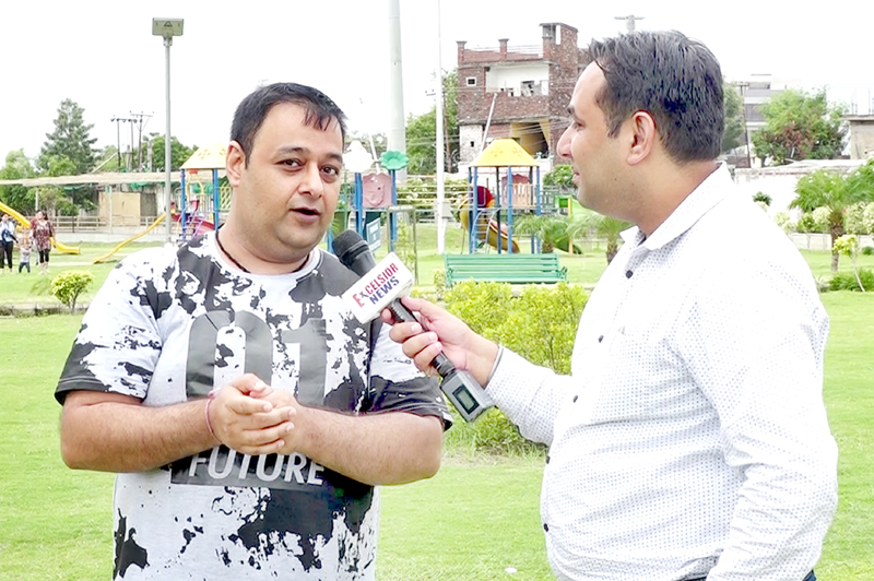 Actor Mohit Mattoo interacting with Excelsior News Portal. Actor Mohit Mattoo interacting with Excelsior News Portal.