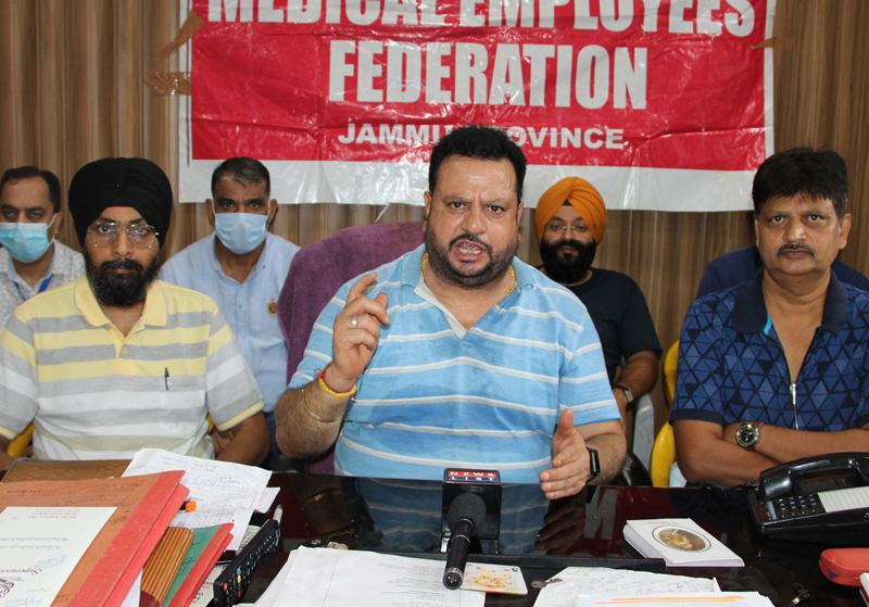 President JKMEF Sushil Sudan addressing a press conference at Jammu. President JKMEF Sushil Sudan addressing a press conference at Jammu.