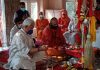 Lt Governor Manoj Sinha and Mahant Deependra Giri Ji performing Chhari Mubarak Pujan at Mahadev Gir Dashnami Akhara, Srinagar on Friday. —Excelsior /Shakeel