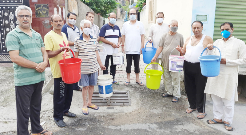 Residents protesting against Jal Shakti Department. Residents protesting against Jal Shakti Department.