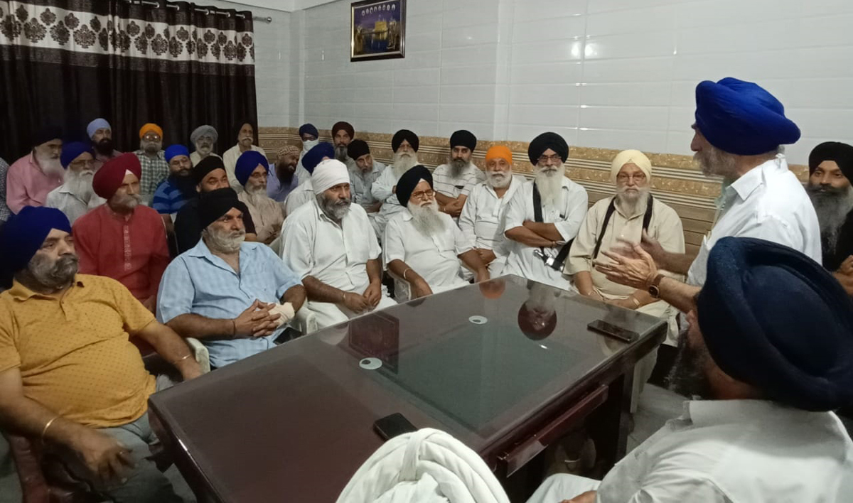 JKSAC president Gurdev Singh addressing meeting of DPs in Jammu on Friday. JKSAC president Gurdev Singh addressing meeting of DPs in Jammu on Friday.
