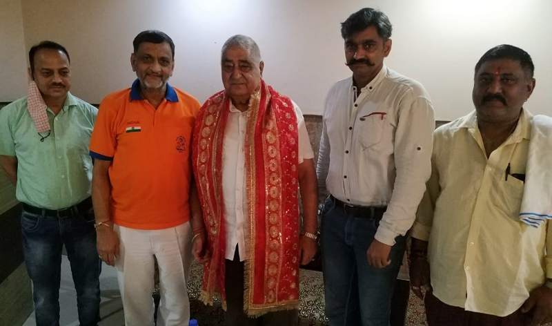 Office bearers of KISWA posing for a group photograph during the meeting at Katra on Monday. Office bearers of KISWA posing for a group photograph during the meeting at Katra on Monday.