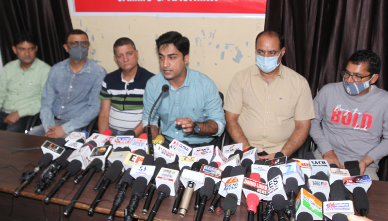A leader of Power employees addressing a press conference at Jammu on Monday. -Excelsior/Rakesh A leader of Power employees addressing a press conference at Jammu on Monday. -Excelsior/Rakesh