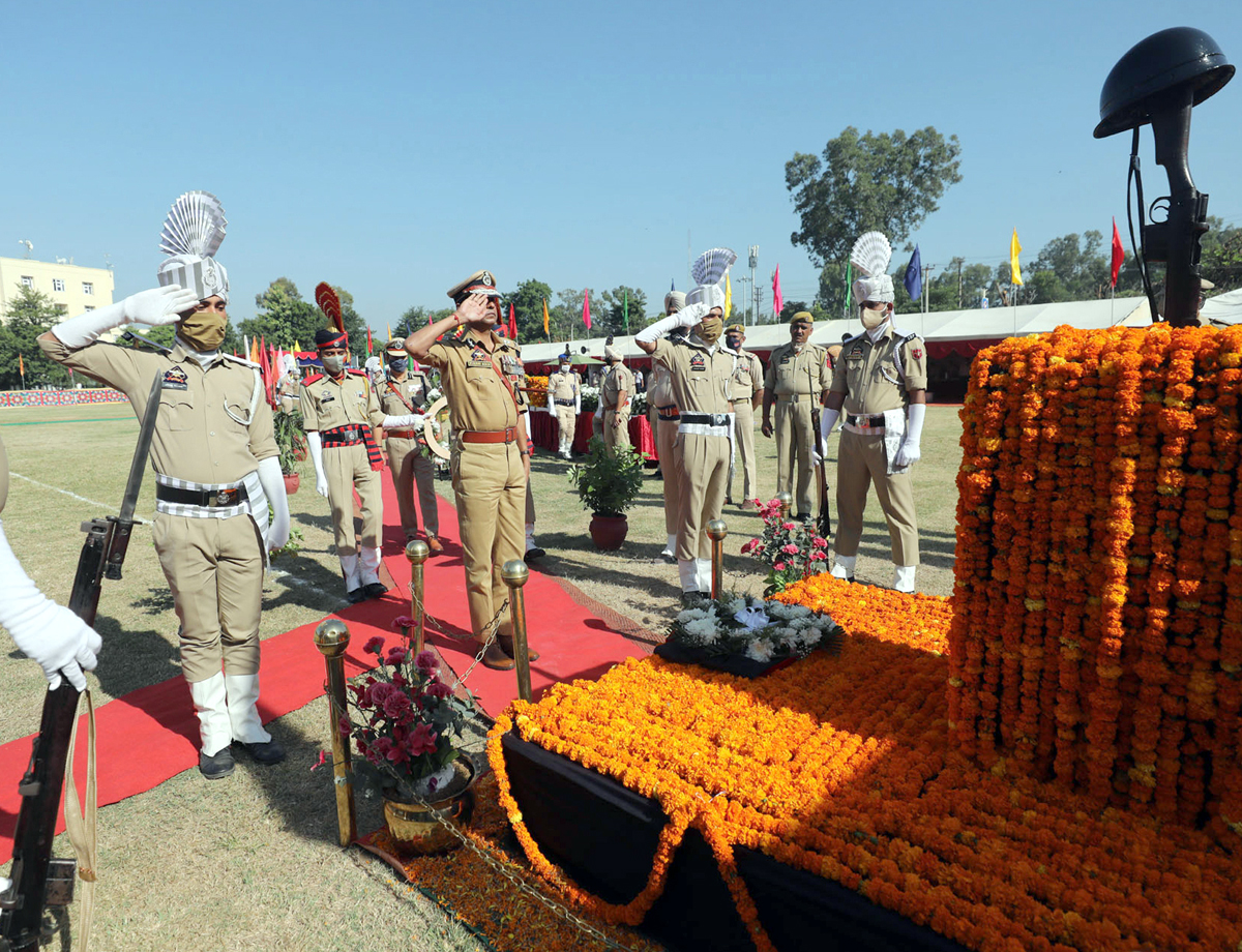 ADGP Jammu Mukesh Singh paying tribute to martyrs on the occasion of Police Commemoration Day in Jammu, —Excelsior/Rakesh ADGP Jammu Mukesh Singh paying tribute to martyrs on the occasion of Police Commemoration Day in Jammu, —Excelsior/Rakesh
