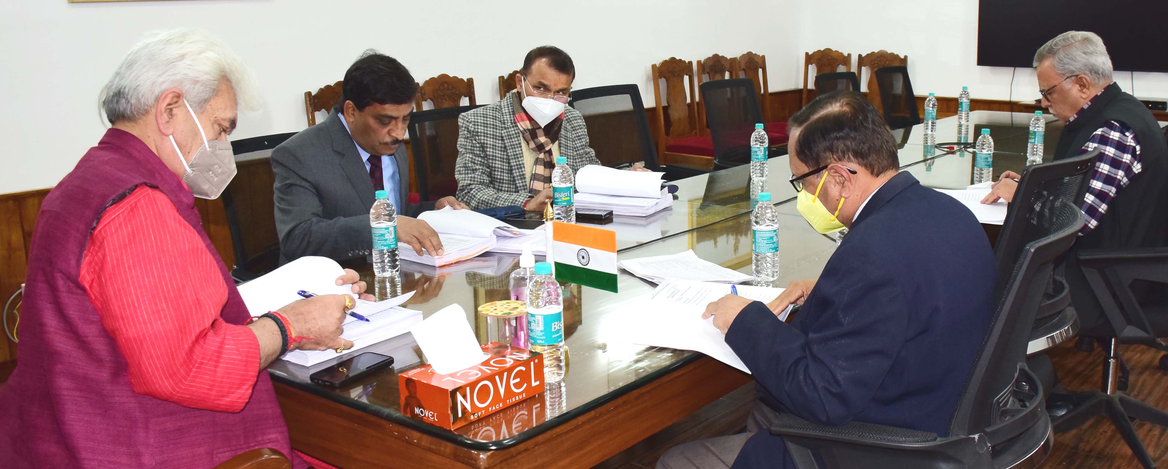 Lieutenant Governor, Manoj Sinha chairs Administrative Council meeting at Srinagar-27
