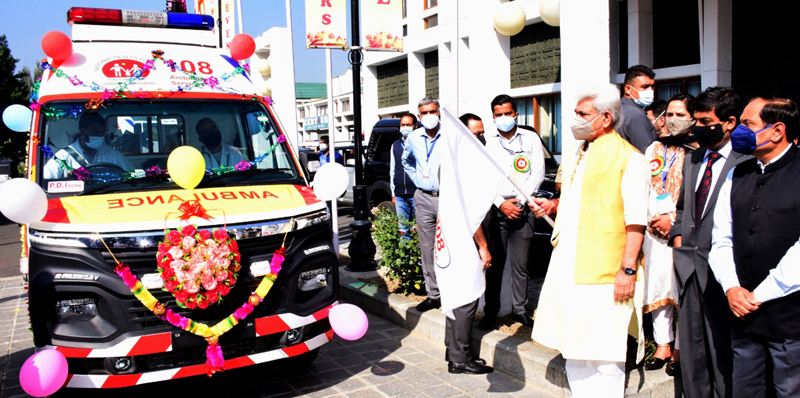 LG flagging off critical care ambulance. LG flagging off critical care ambulance.