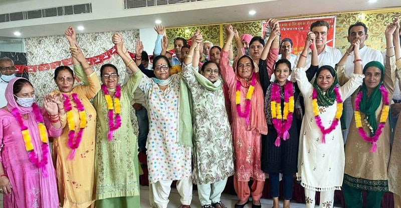 NC leaders posing for group photograph after inner-party election at Udhampur on Monday. NC leaders posing for group photograph after inner-party election at Udhampur on Monday.