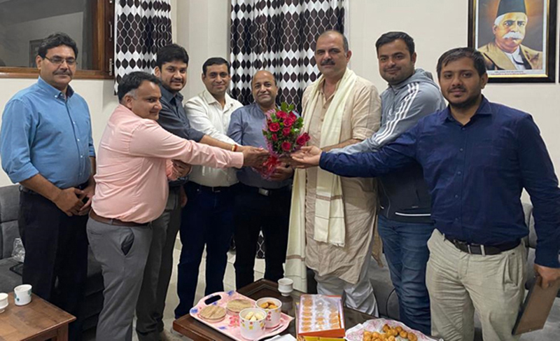 FAIVM delegation presenting a bouquet to RSS Prant Pracharak at Jammu on Saturday.