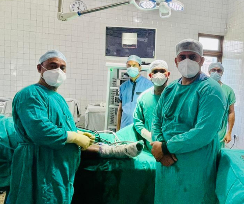 Dr Balvinder Singh and his team after performing arthroscopic knee surgery of a patient at DH Udhampur. Dr Balvinder Singh and his team after performing arthroscopic knee surgery of a patient at DH Udhampur.